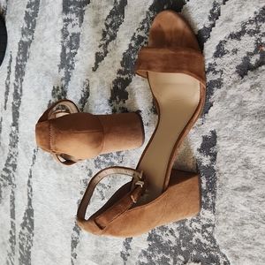 Gianni Bini Camel Tan Suede Block Heel Ankle Strap Sandals